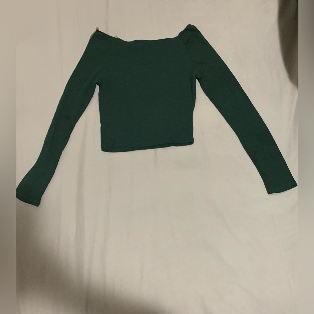 Long sleeve Cropped top!